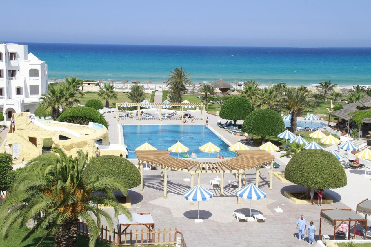 Thapsus Beach Resort