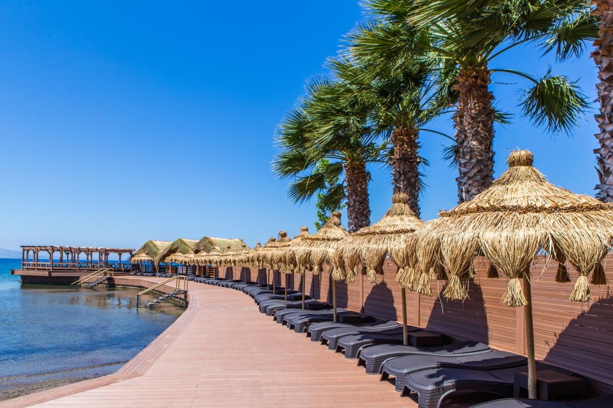 Golden Beach Resort & Spa