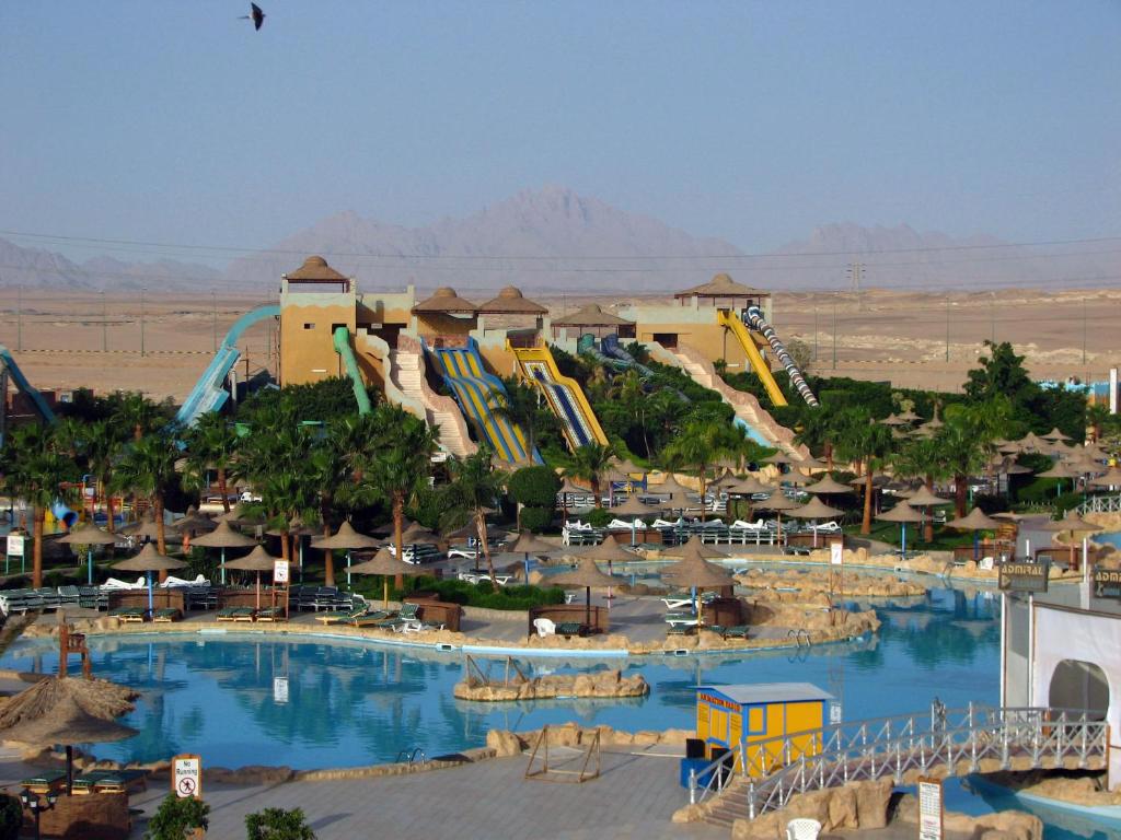 Titanic Resort & Aqua Park