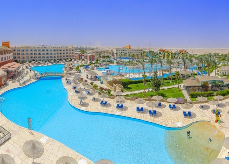 Titanic Resort & Aqua Park