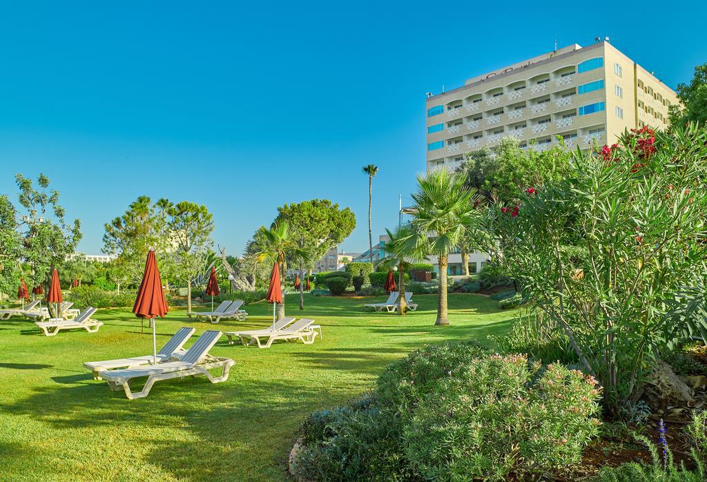 Hotel St. Raphael Resort