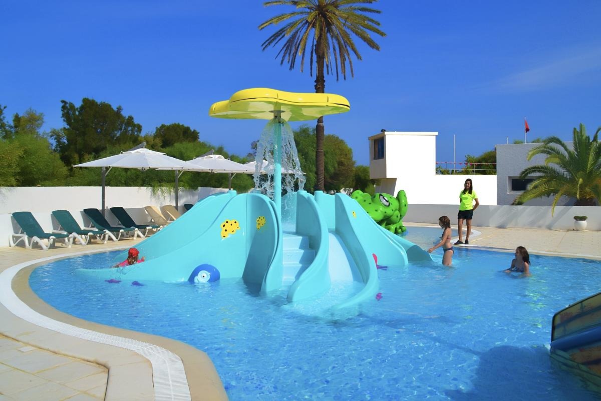 Tropicana Club & Spa