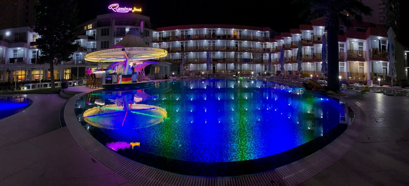 Hotel Flamingo Beach