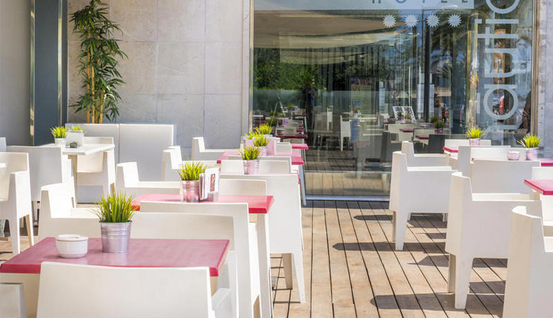 Nautic Hotel
