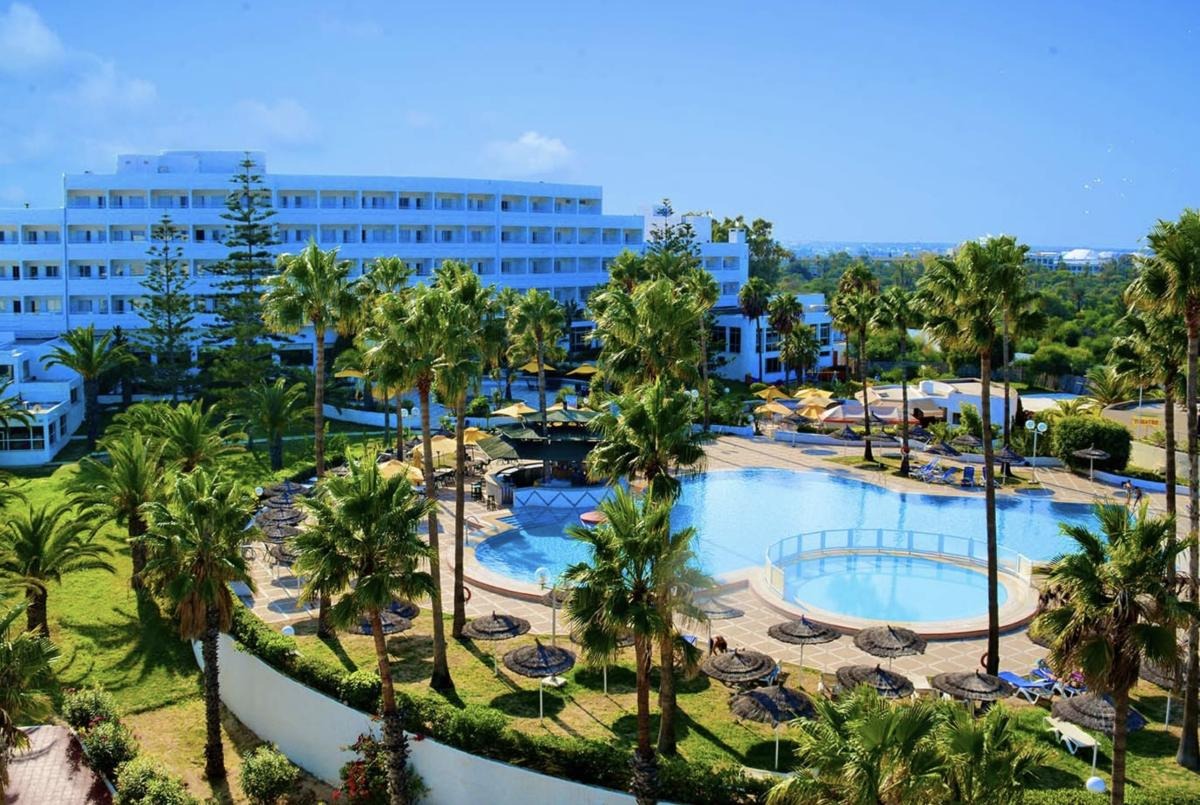 Tropicana Club & Spa