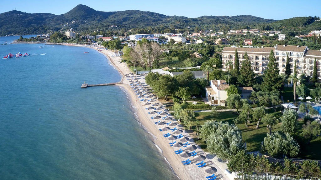 Delfinia Hotel