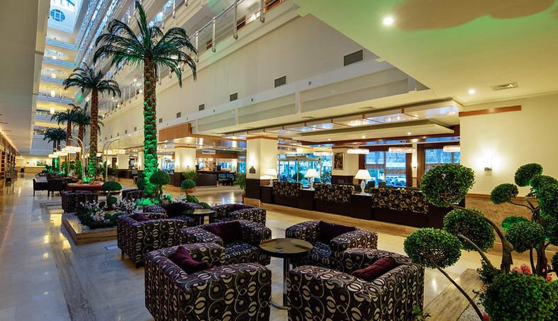 Crystal Admiral Resort Suites and Spa
