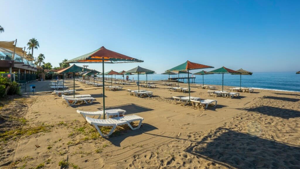 Mc Beach Park Resort Hotel