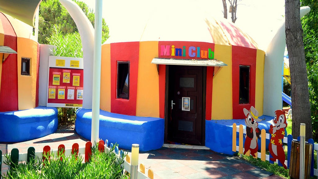 Insula Resort & Spa Hotel