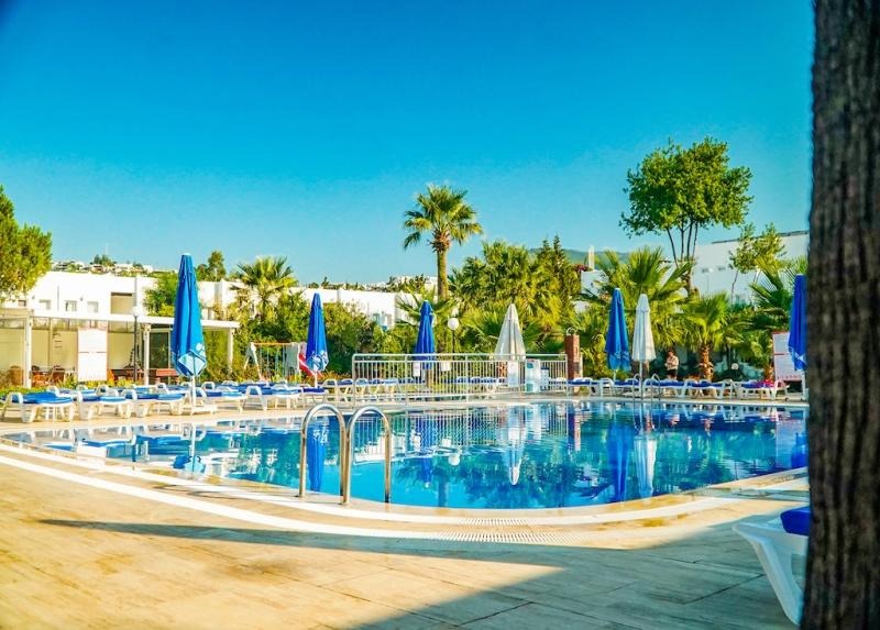 Nagi Beach Hotel