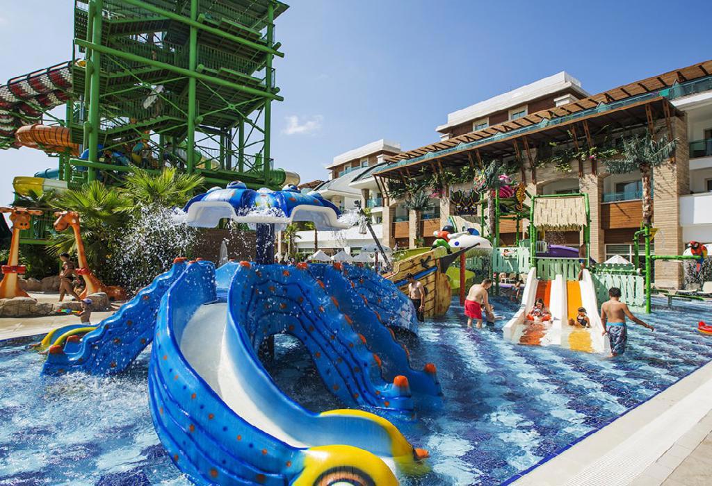 Crystal Waterworld Resort & Spa