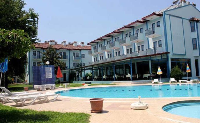 Aymes Hotel