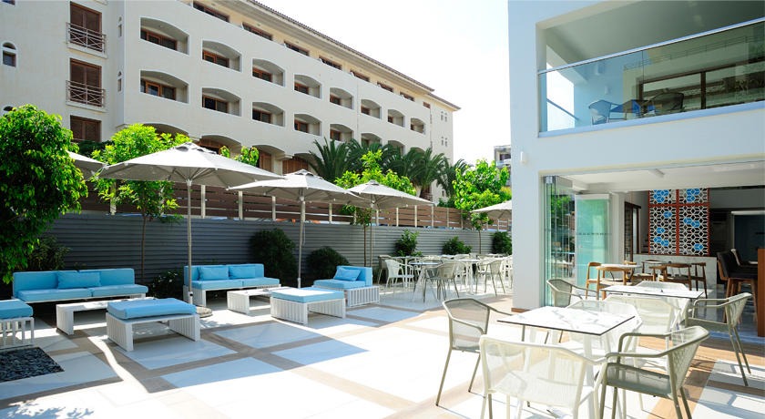 Atrium Ambiance Hotel