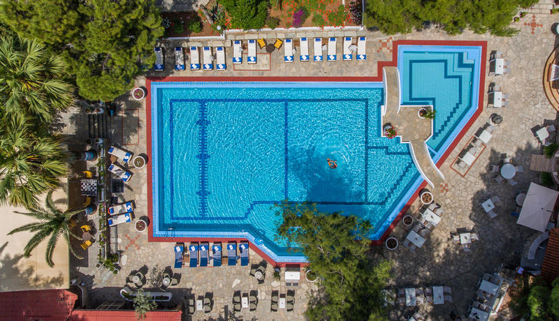 Porfi Beach Hotel
