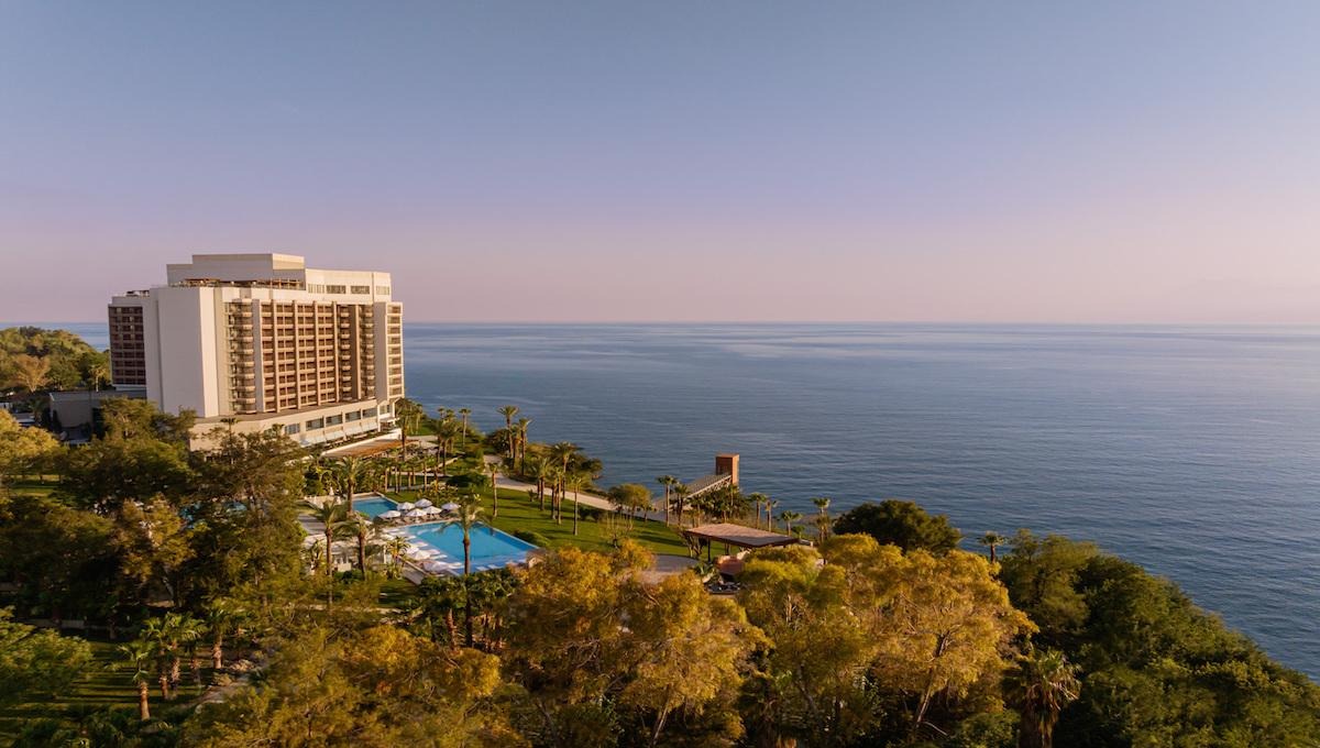 Akra Hotel