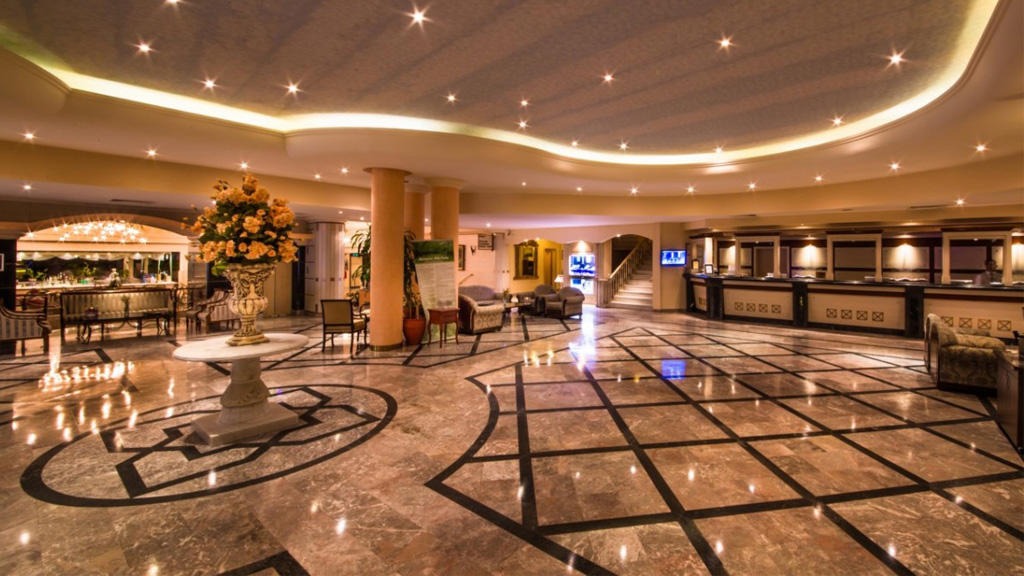 Aqua Hotel