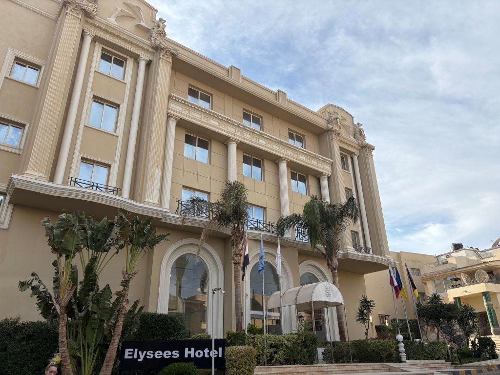 Elysees Dream Beach Hotel