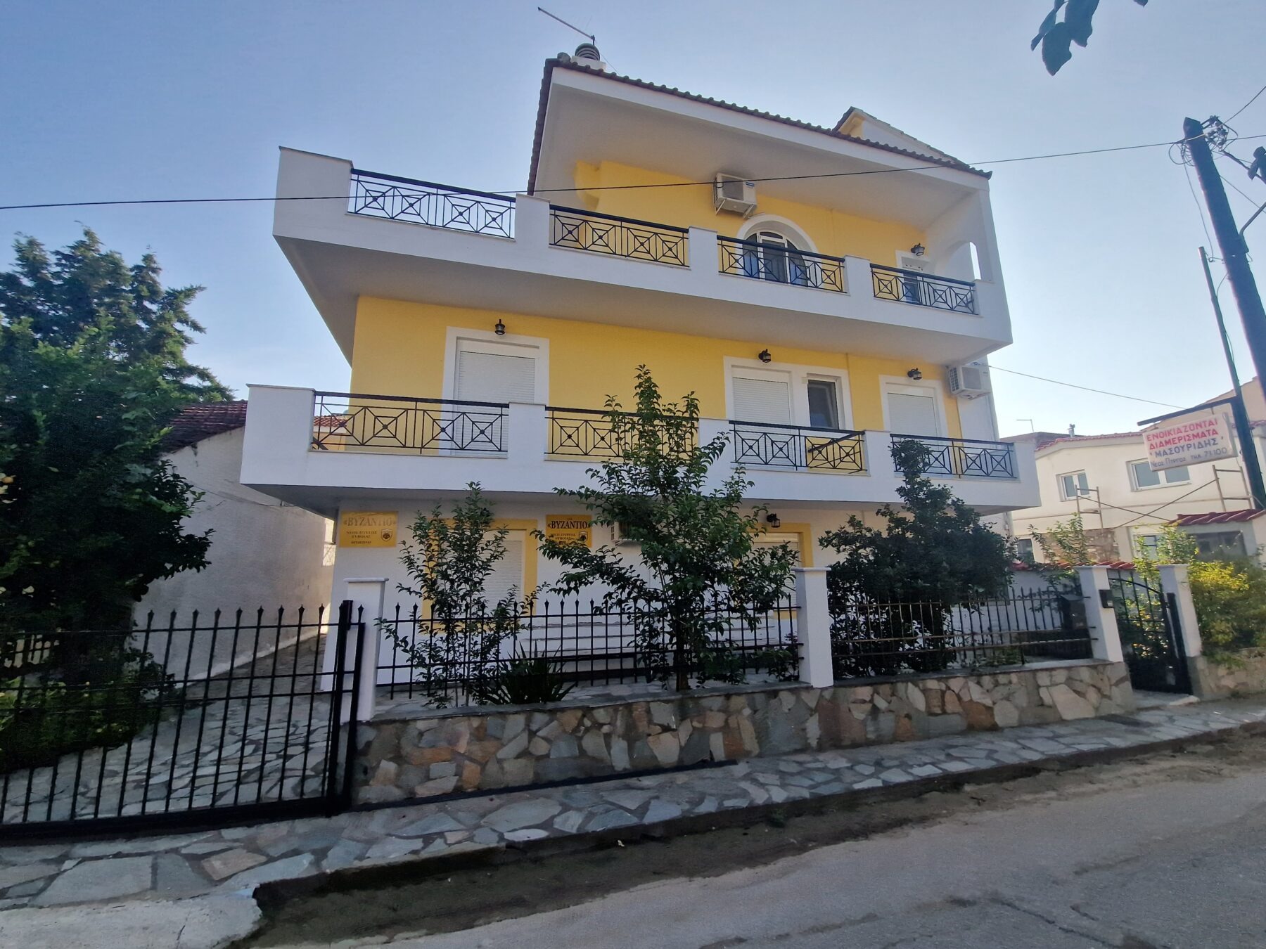 Vila Masouridis