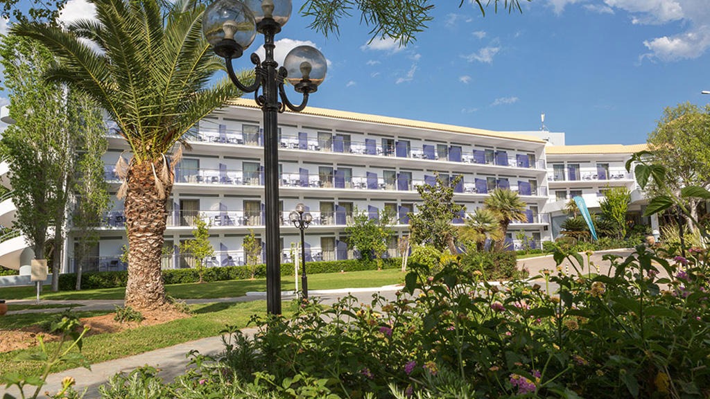 Golden Coast Hotel
