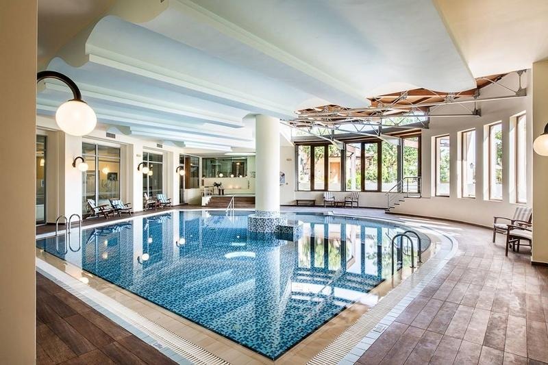 Hotel Minoa Palace