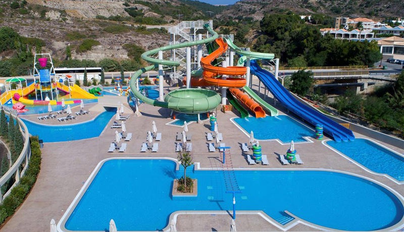 Amada Colossos Hotel