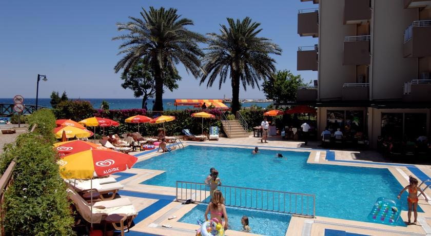 Viking Nona Beach Hotel