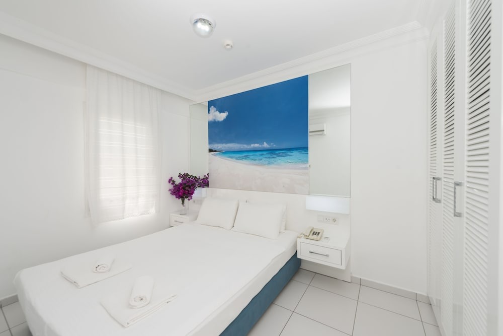 Hotel Bendis Beach