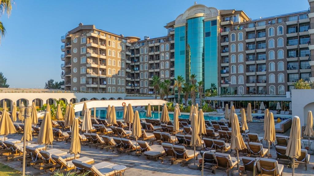 Laur Hotels Experience & eElegance