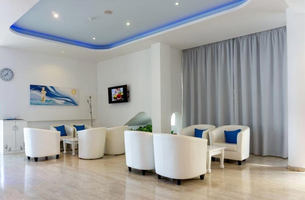 Hotel Anonymous Beach