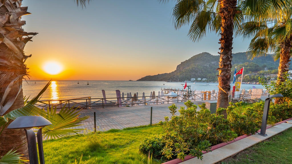 Turunc Premium Hotel