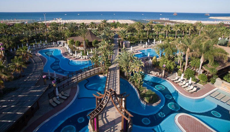 Royal Dragon Hotel