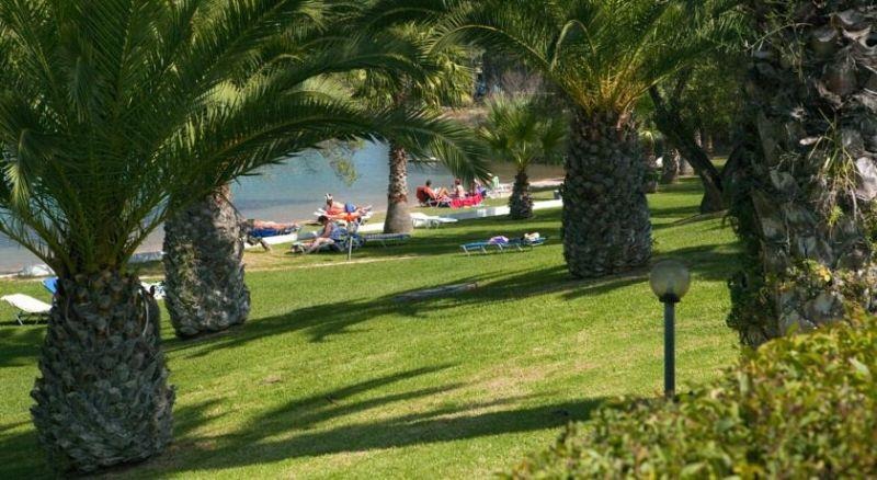 Govino Bay Hotel