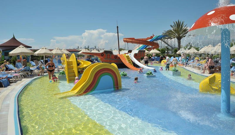 Seaden Sea World Resort and Spa