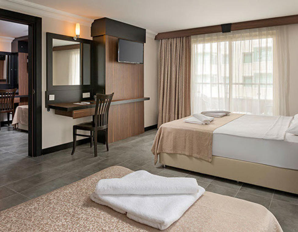 Hotel Senza Grand Santana