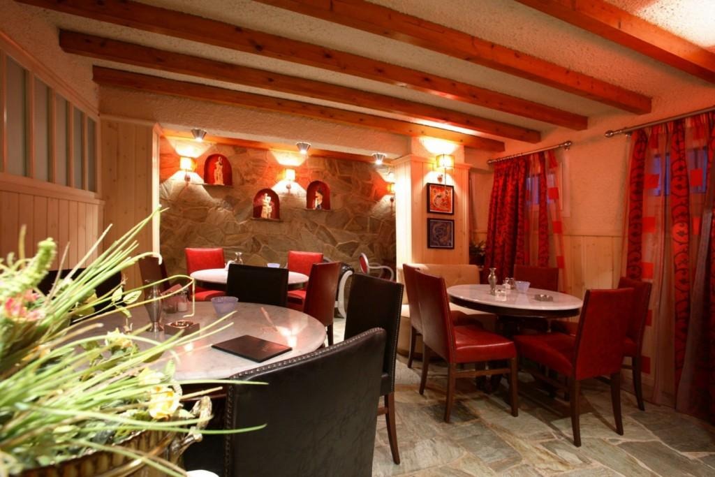Thymis Home Hotel