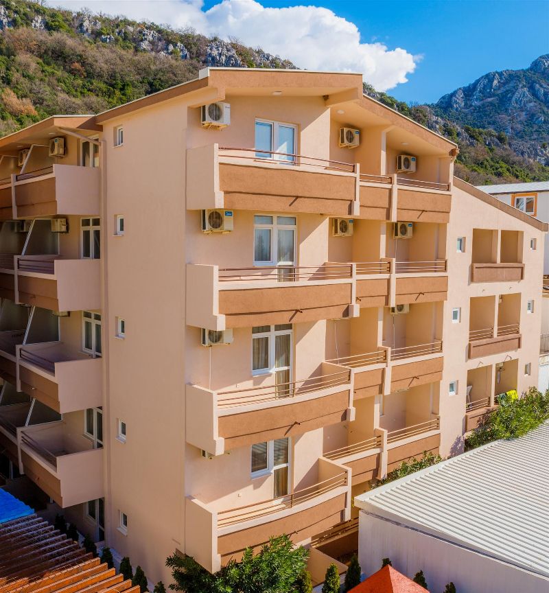 Studio apartmani Lara