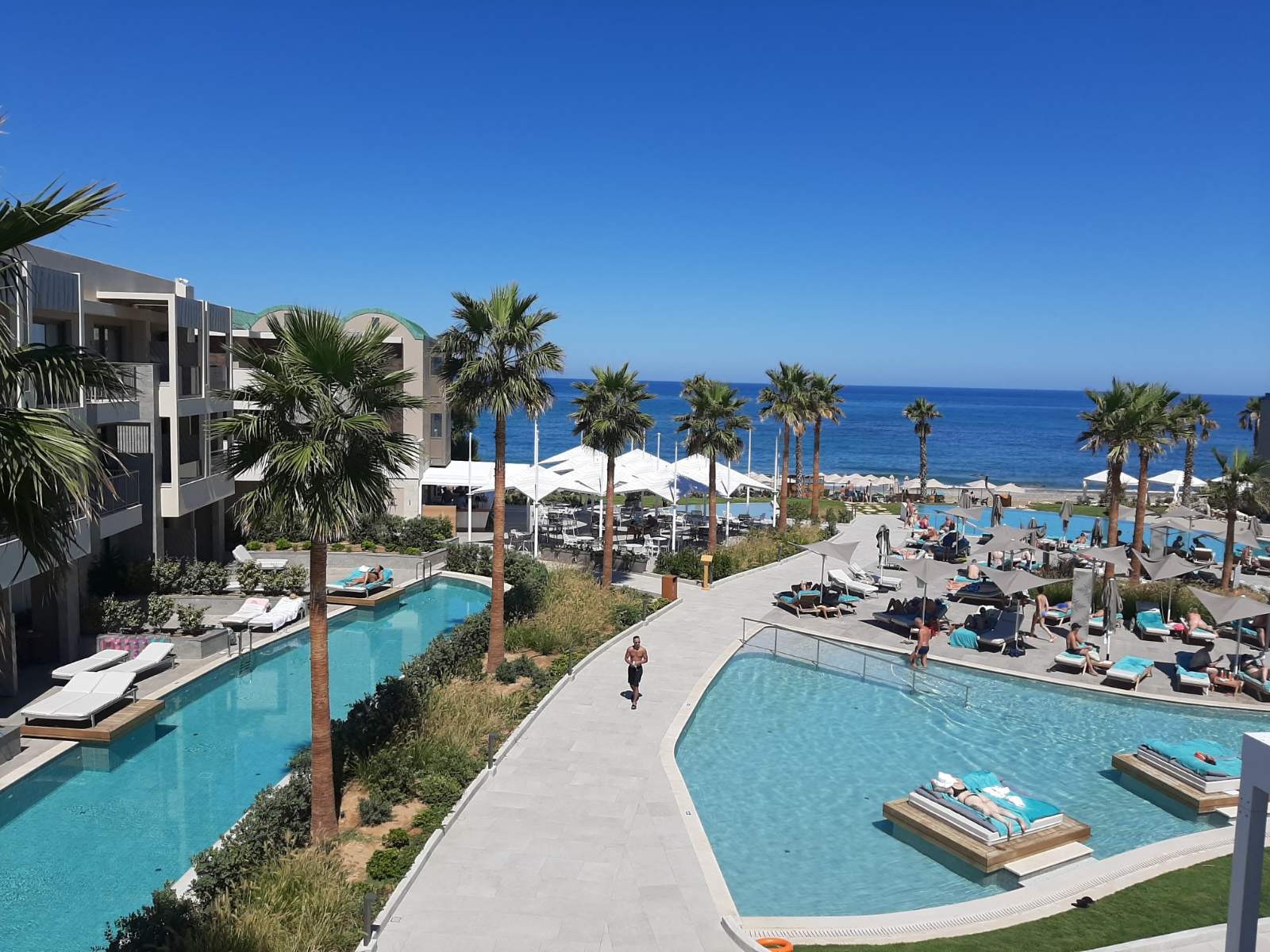 Hotel Amira Beach Resort & Spa