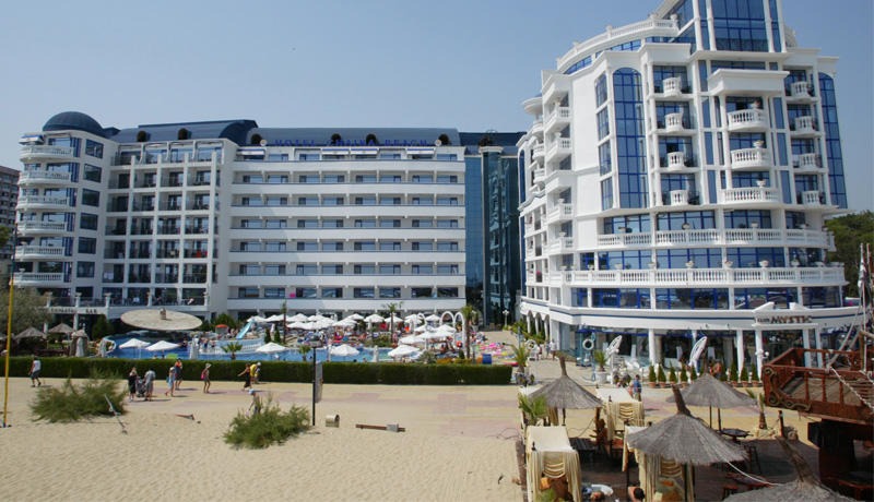 Chaika Beach Resort