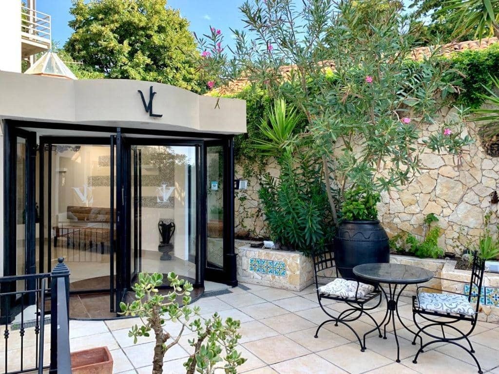  Hotel Villa Linda