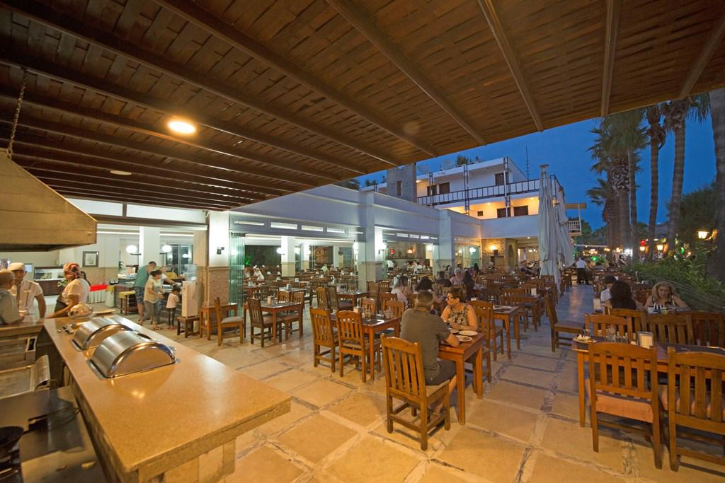 Hotel Sami Beach