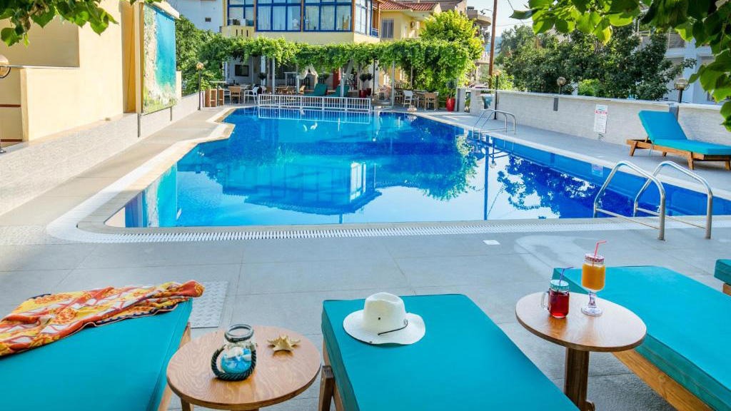 Thalassies Hotel