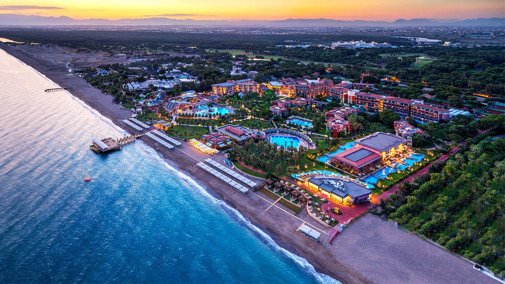 Club Mega Saray Hotel