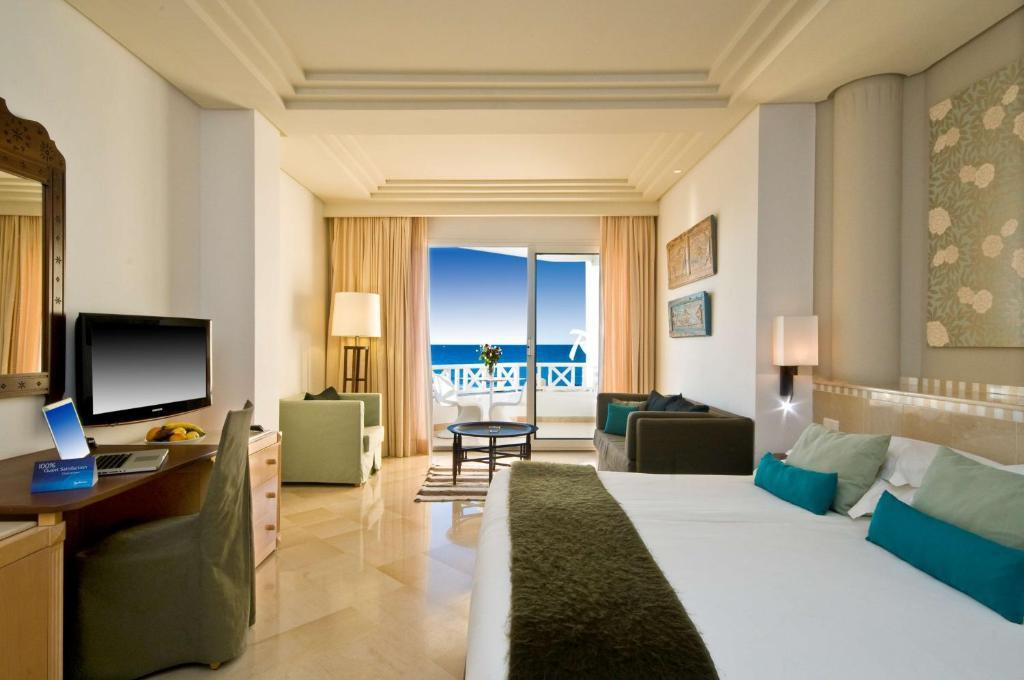 Radisson Palace Resort and Thalasso