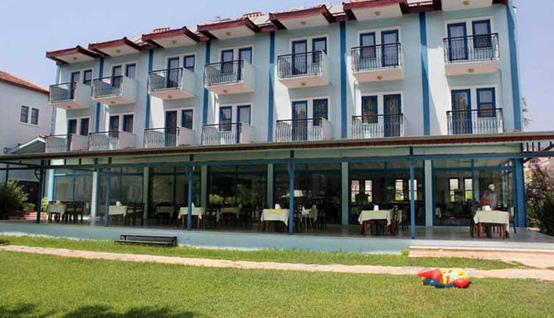 Aymes Hotel