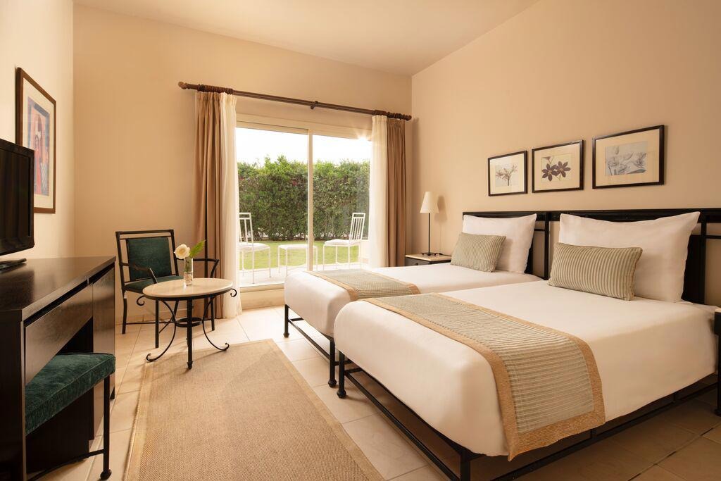 Almazino Hotel