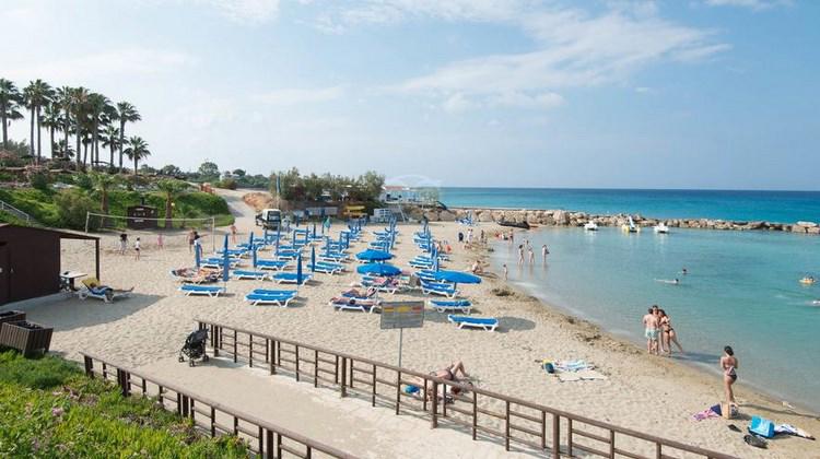 Hotel Cavo Maris Beach