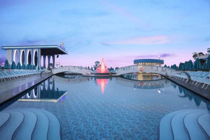Granada Luxury Beach