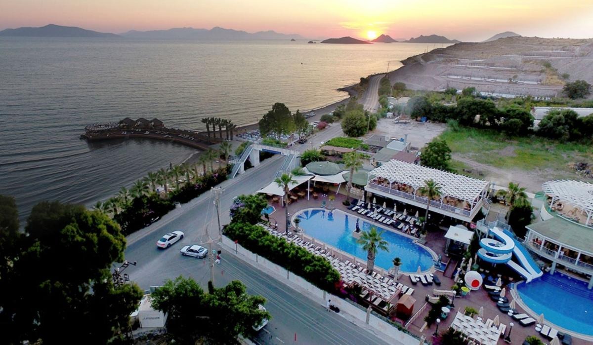 Golden Beach Resort & Spa
