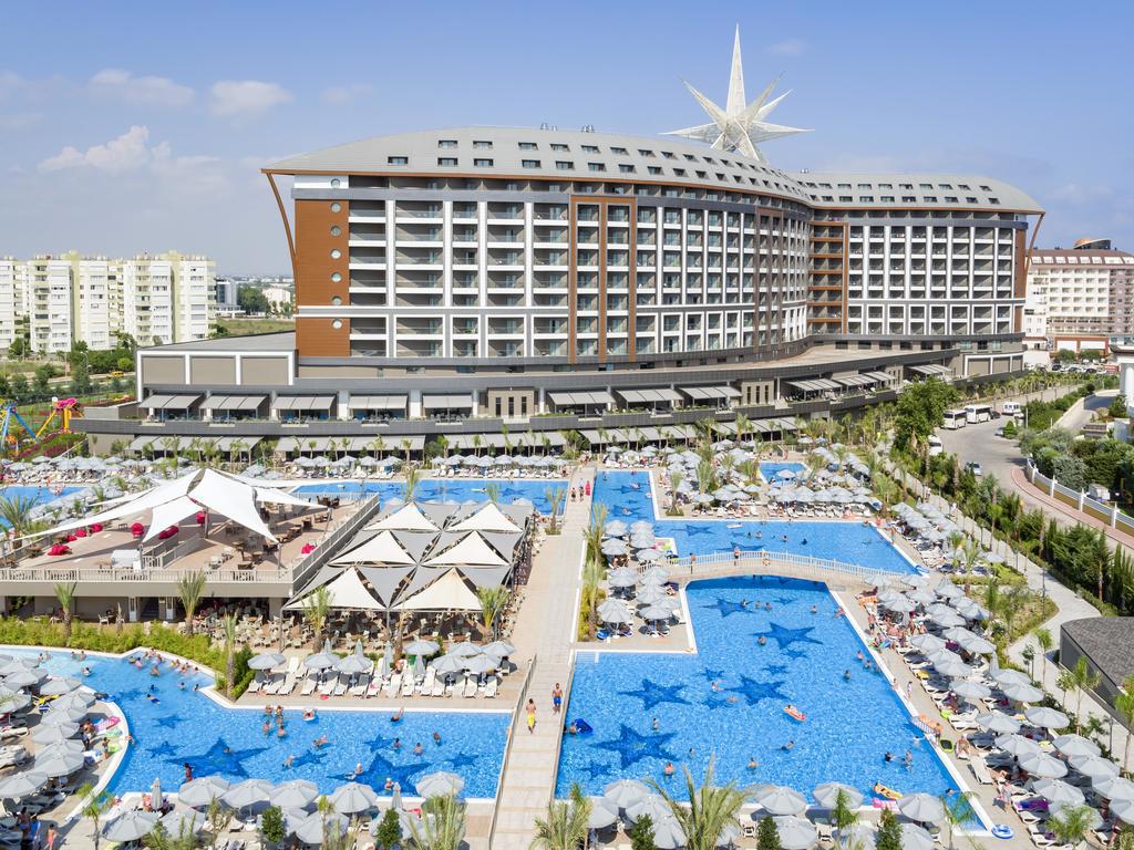 Royal Seginus Hotel
