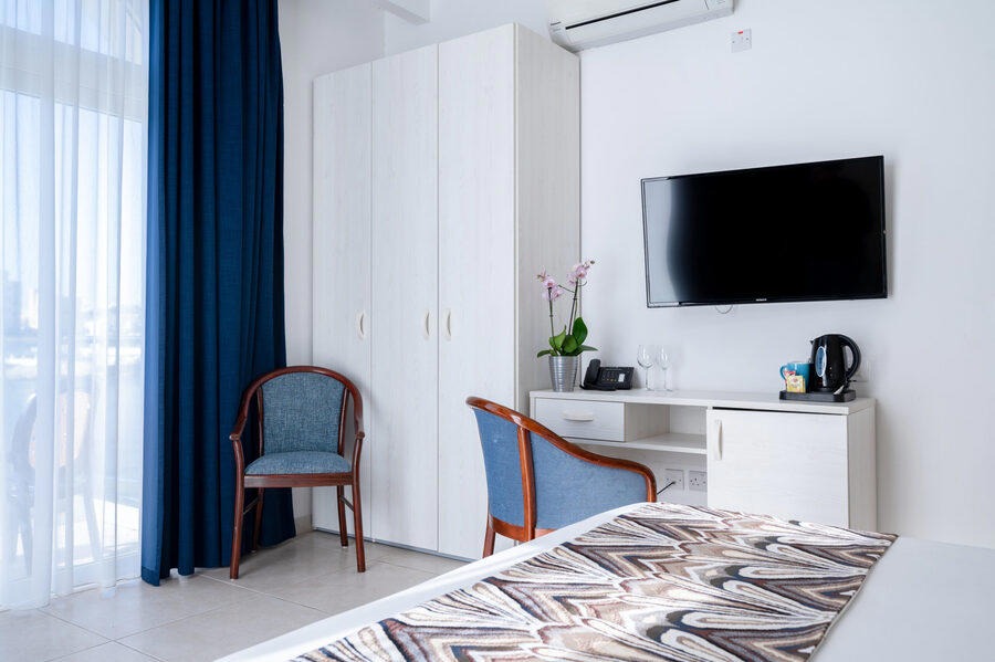 Gillieru Harbour Hotel
